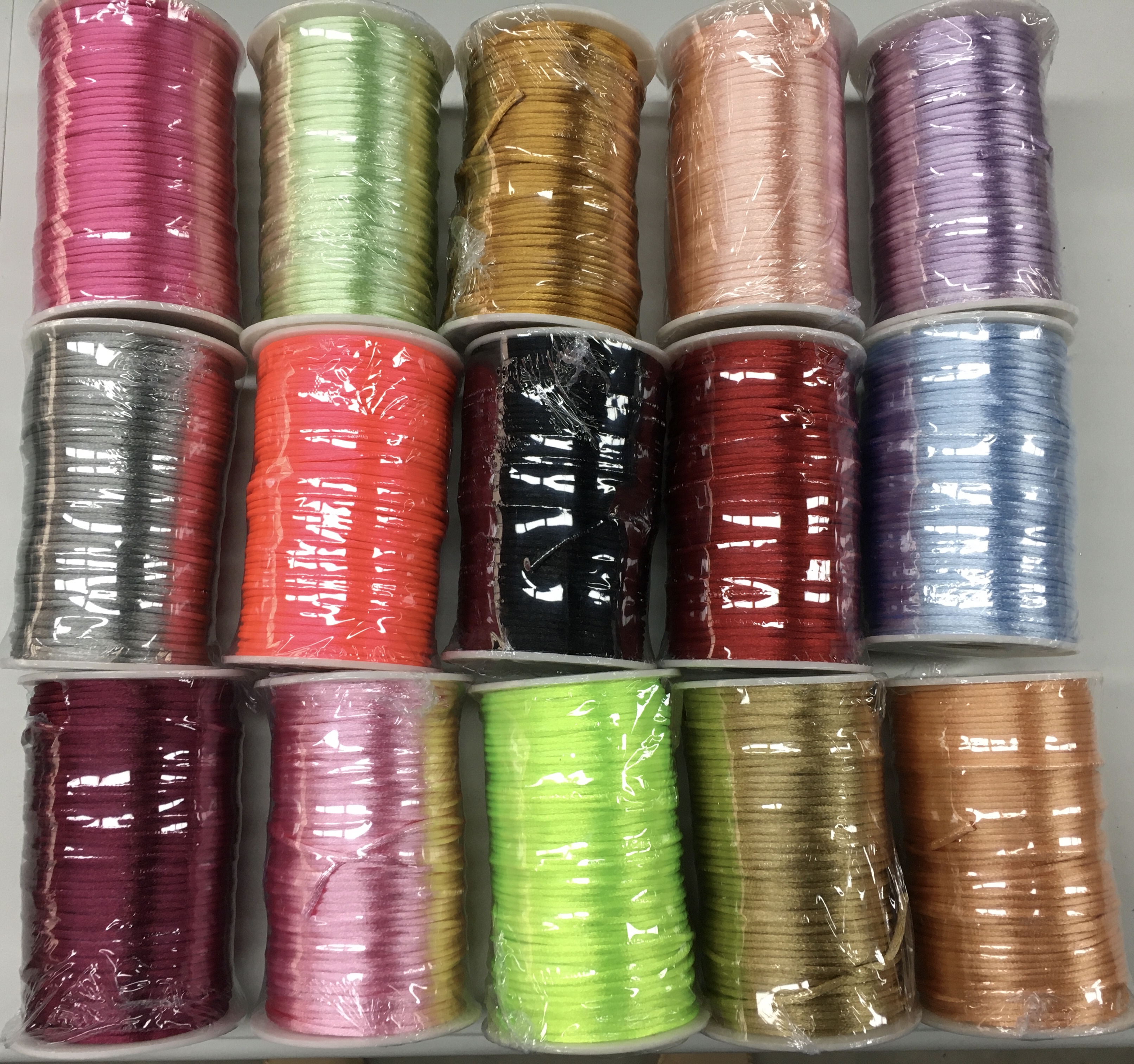 COLA DE RATON GRUESA 2MM ROLLO 100 YARDAS