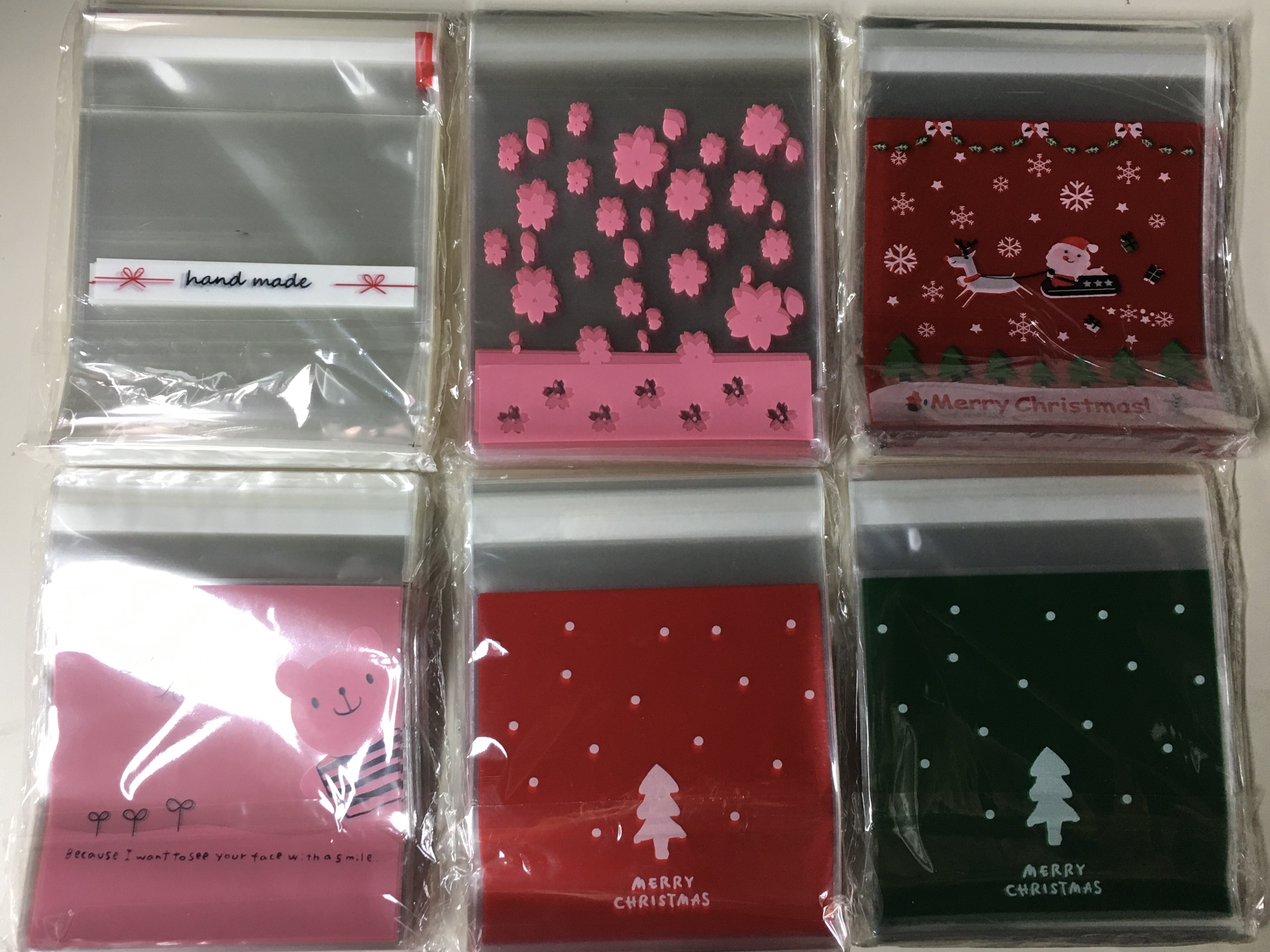 BOLSAS CON PEGAMENTO DECORADA 10X10CM 100PCS