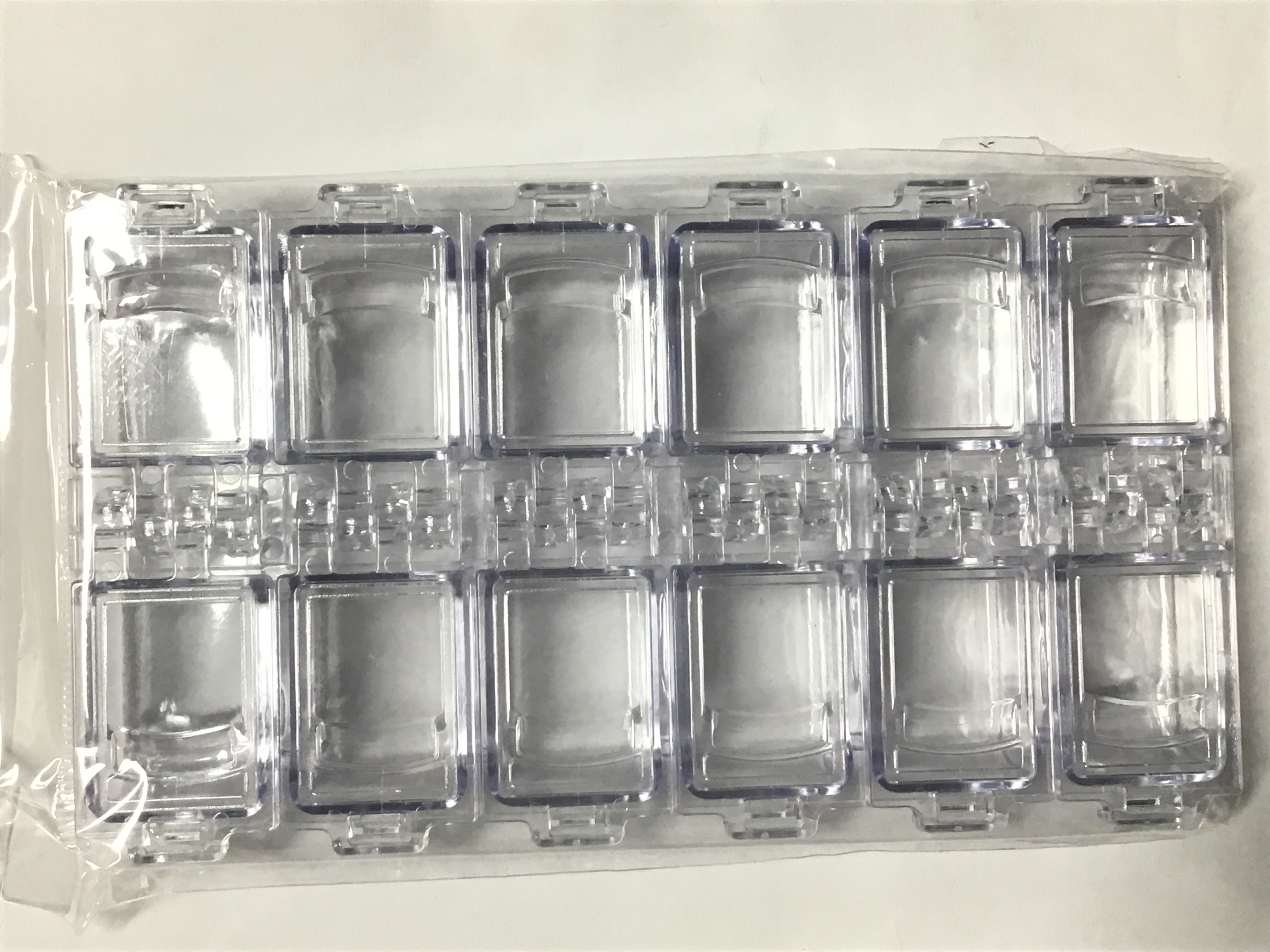 CAJA ORGANIZADORA 12 DEPOSITOS