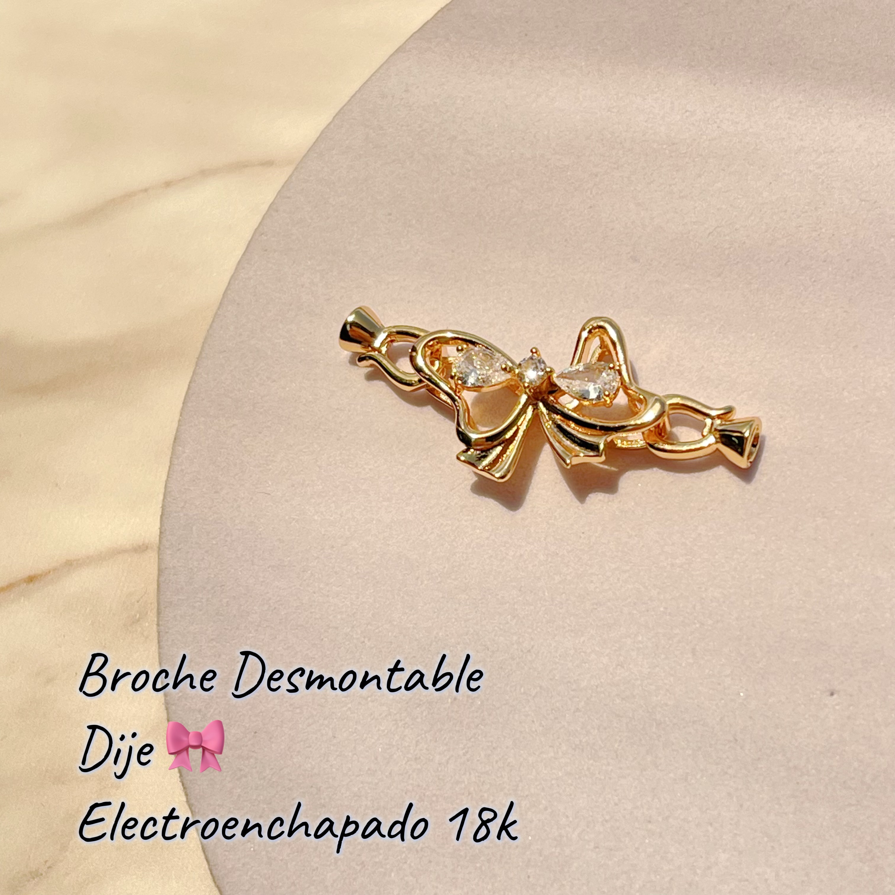 PORTA DIJE DESMONTABLE CIRCONIAS Y PERLA ELECTROENCHAPADO 18K