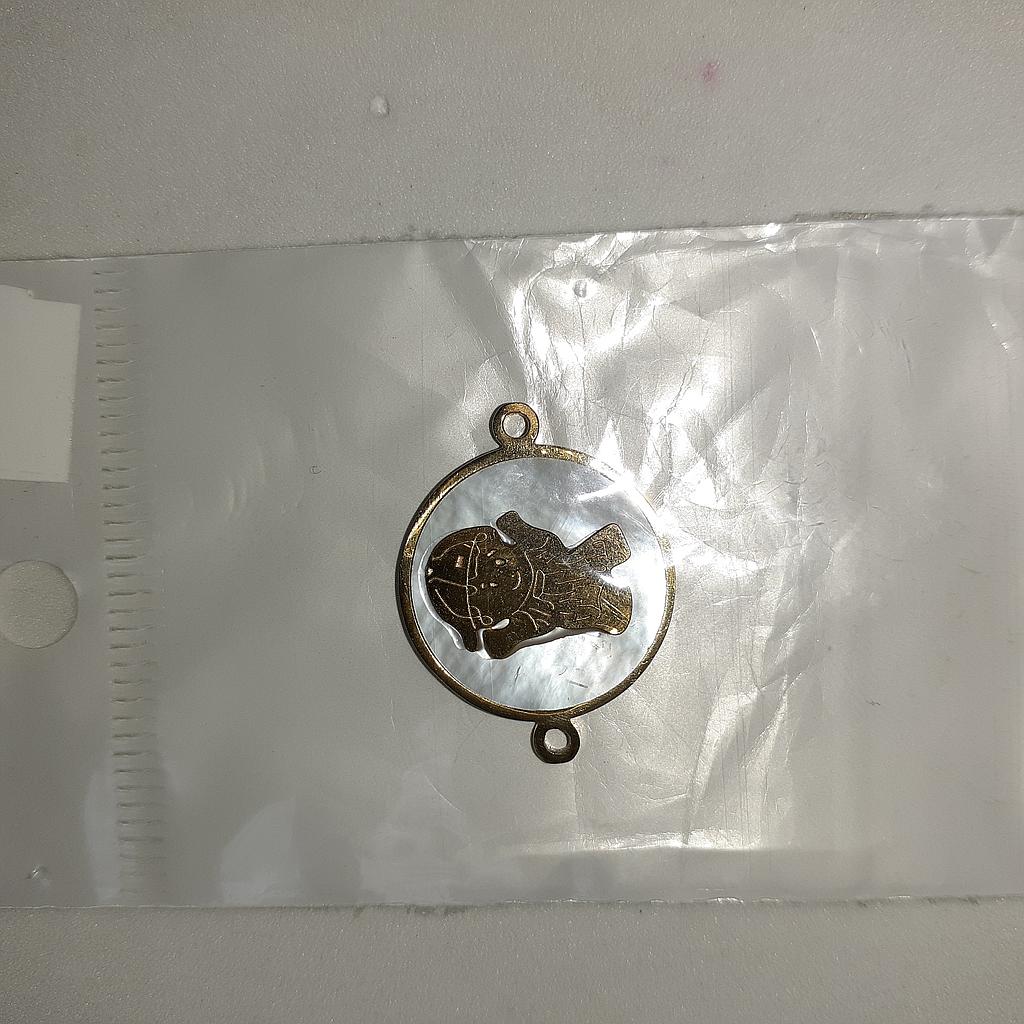 DIJE NIÑO ACERO CONCHA NACAR