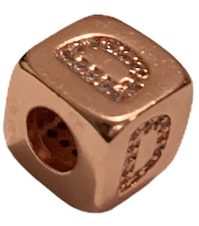 SEPARADOR LETRA D CUBICA  14X14MM