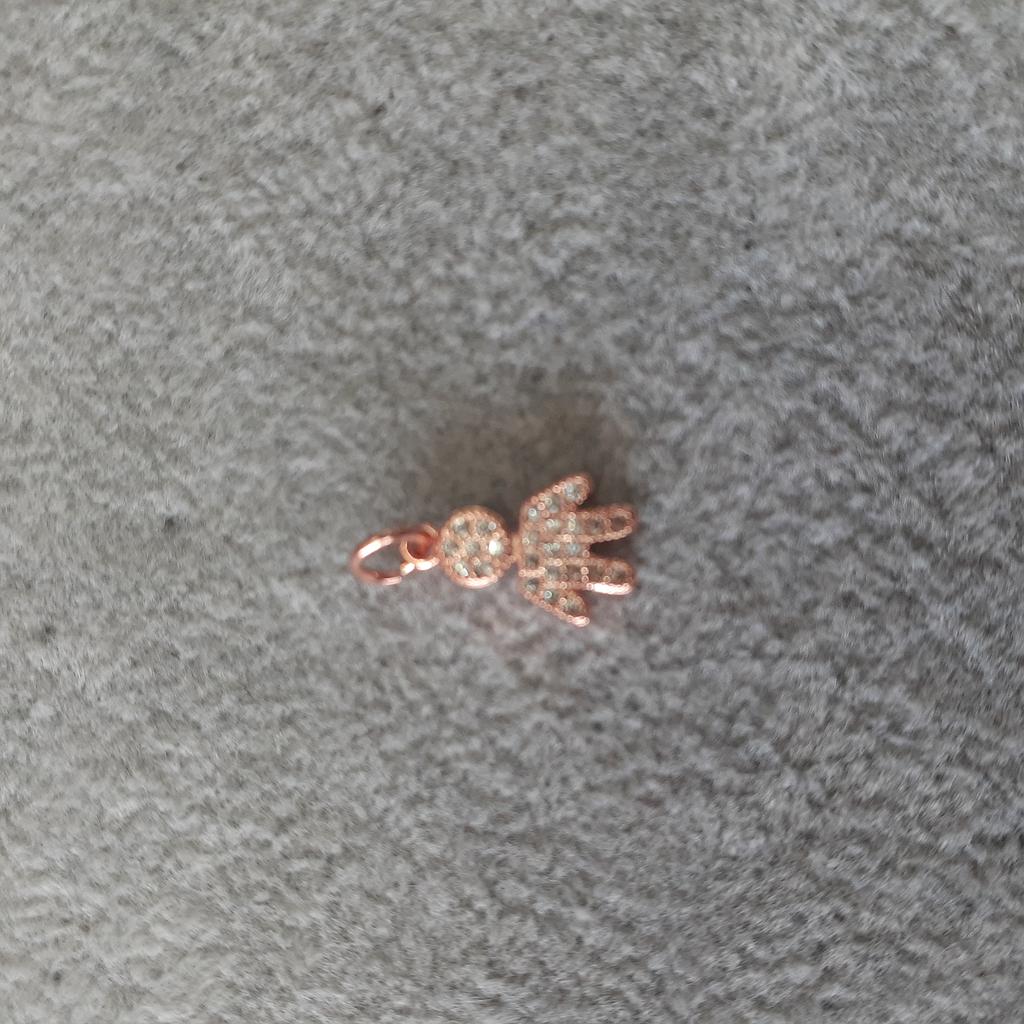 DIJE MICROCIRCON NIÑO ROSADO 