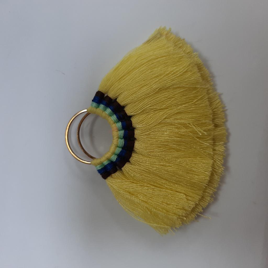 TASSEL DE HILO