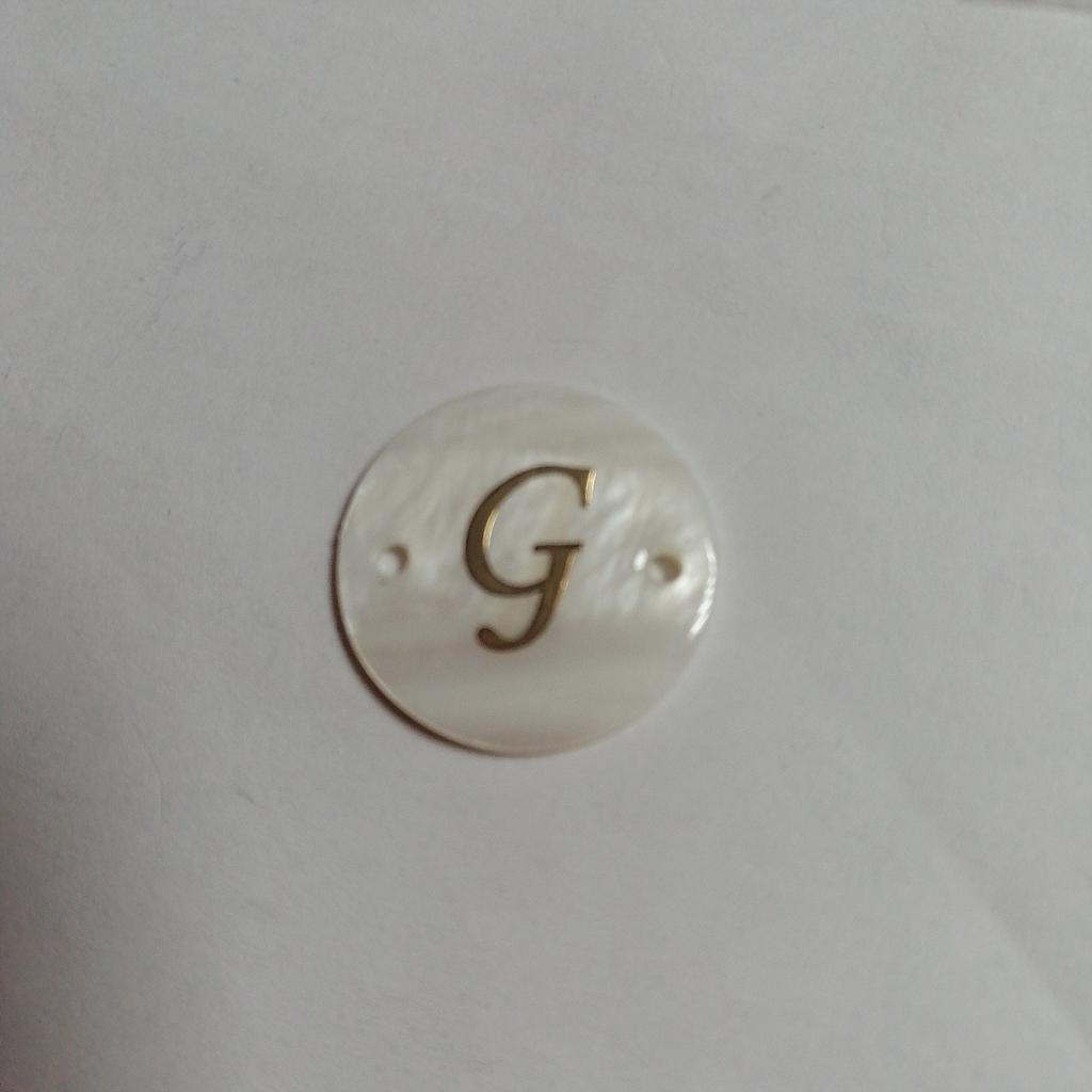 LETRA CONCHA NACAR G