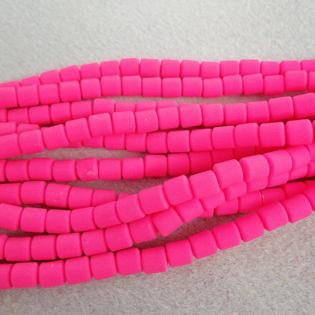 FIMO CILINDRICO FUCSIA NEON 6X6 MM