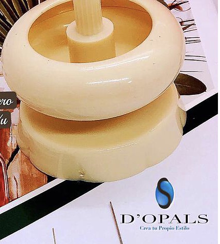 MOSTACILLERO BEADSMITH