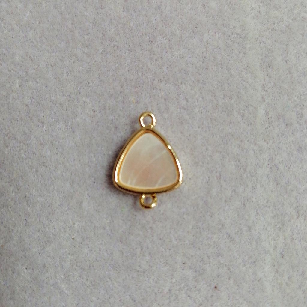 DIJE ELECTROENCHAPADO CON CONCHA NACAR