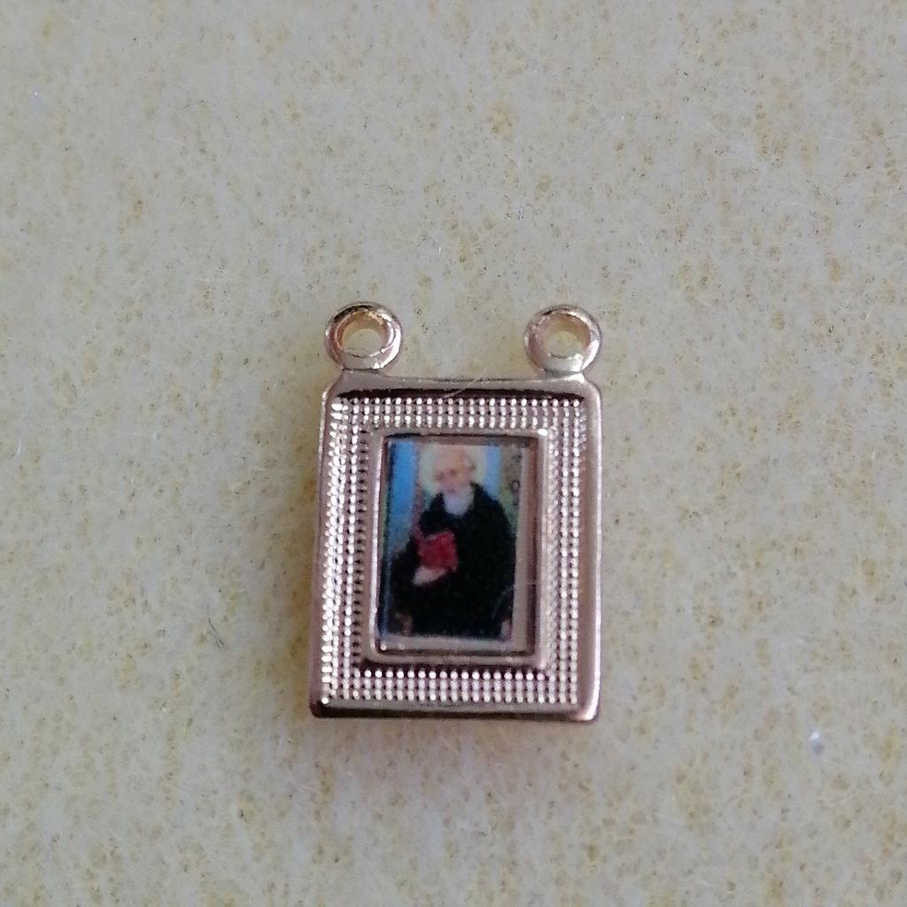 ESCAPULARIO SAN BENITO