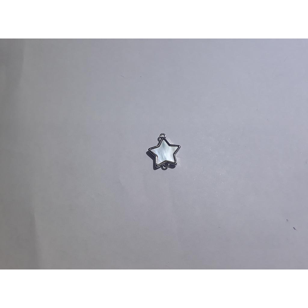 DIJE ESTRELLA ELECTROENCHAPADO CON CONCHA NACAR