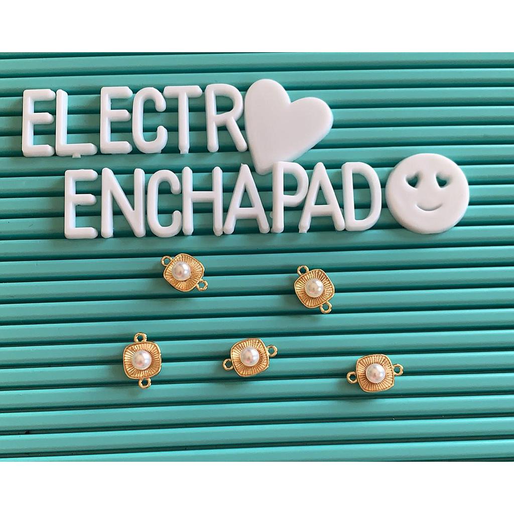 DIJE CON PERLA ELECTROENCHAPADO