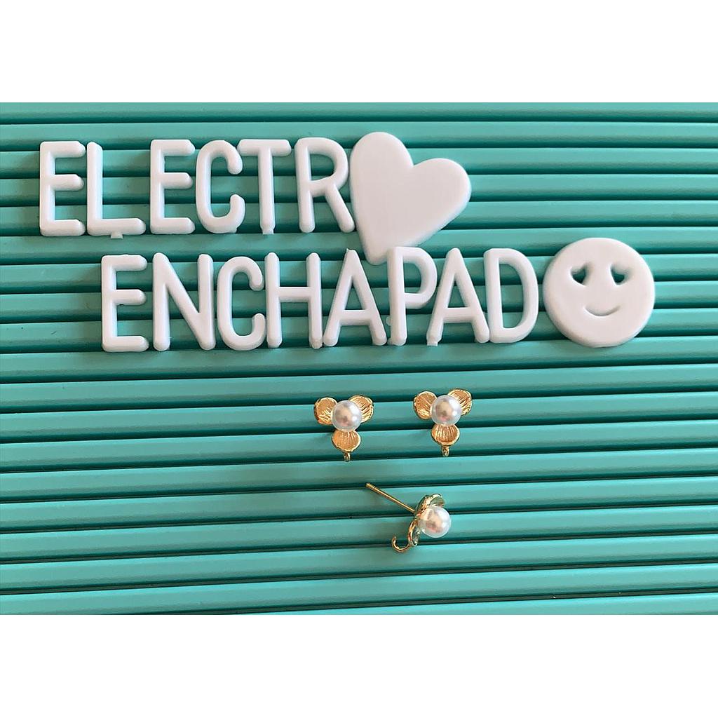 PATENTES DE FLOR CON PERLA DE ELECTROENCHAPADO