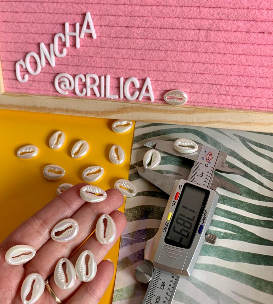 CONCHA ACRILICA NACARADA 18MM