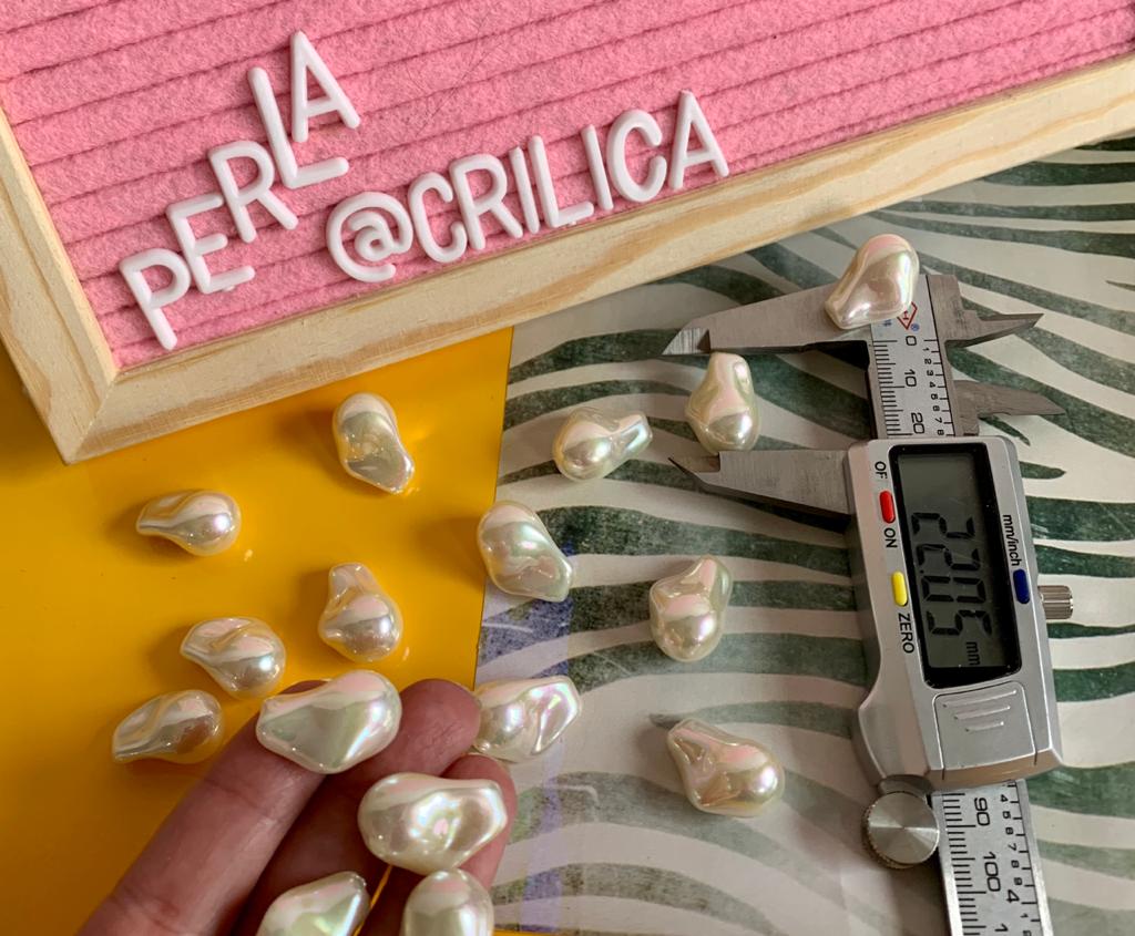 PERLA ACRILICA BARROCA NACARADA 22MM