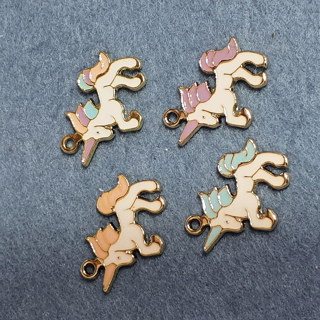 DIJE UNICORNIO DE ENAMEL 4 PIEZAS