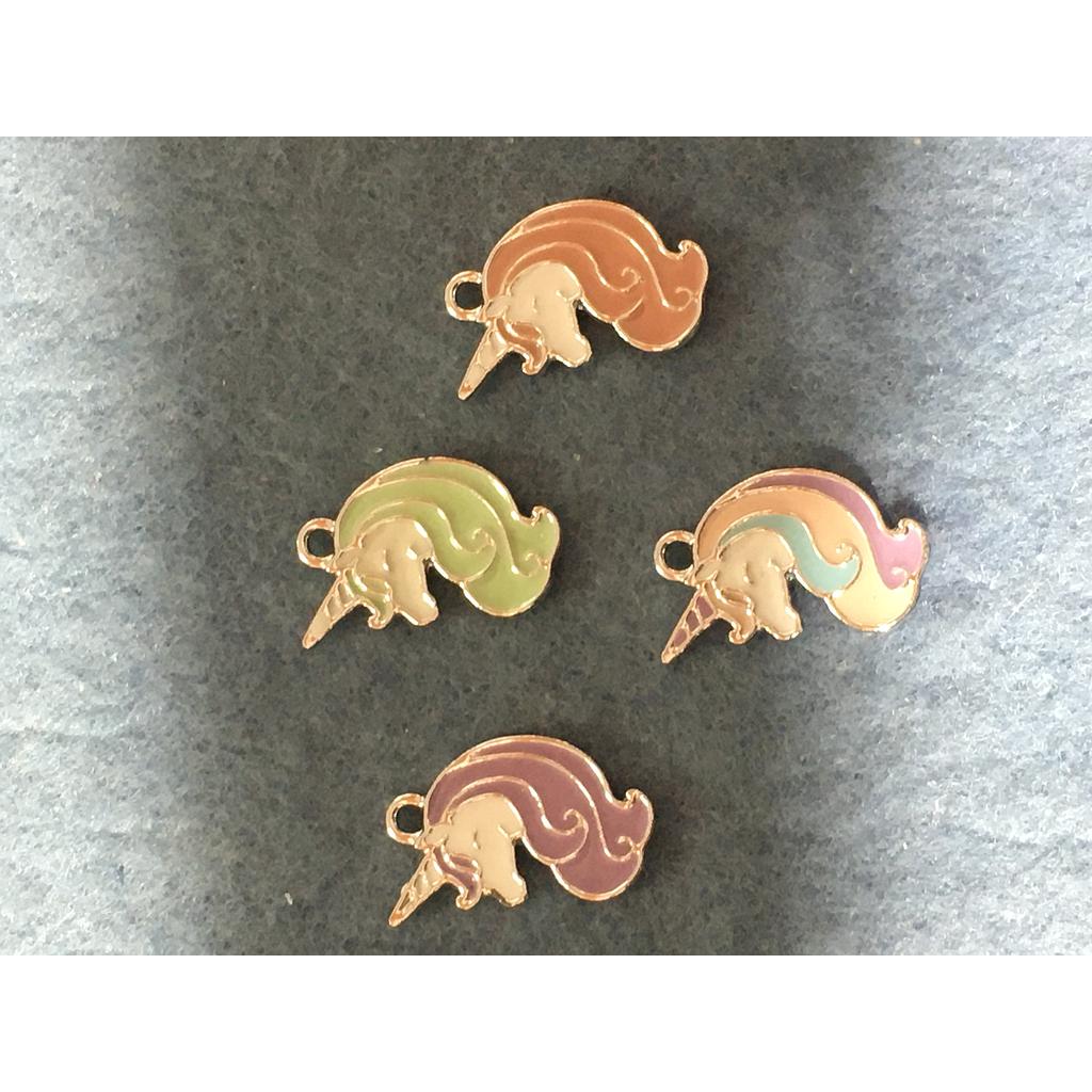 DIJE UNICORNIO DE ENAMEL 4 PIEZAS