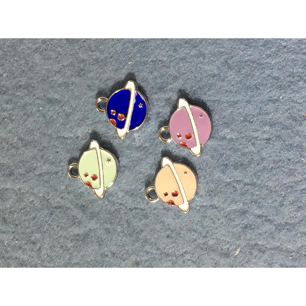 DIJE SATURNO 4 PIEZAS