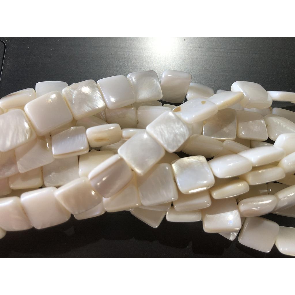 CONCHA NACAR CUADRADA 10MM