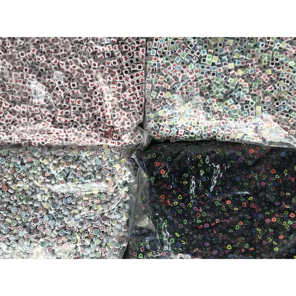 SEPARADORES ACRILICOS CORAZONES 10GRAMOS