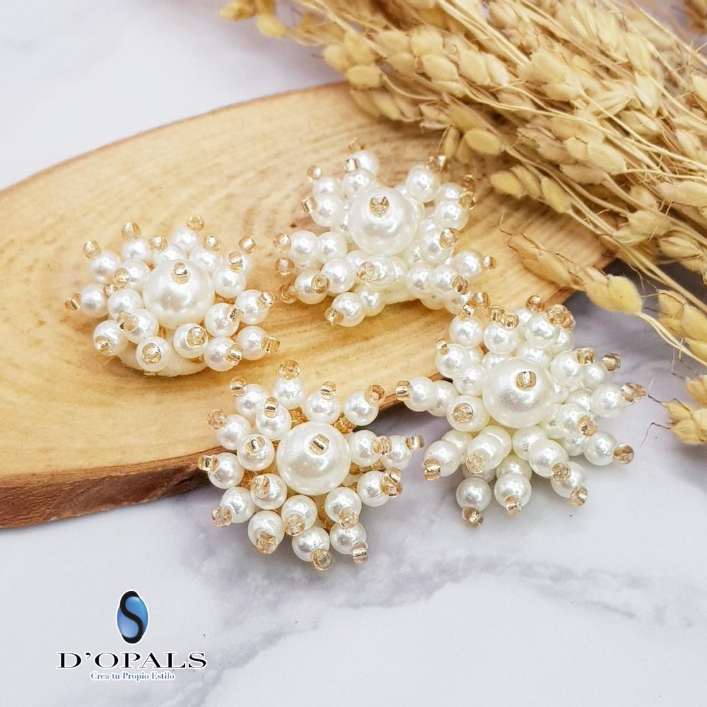 BASE FLOR TEJIDA DE PERLA ACRILICA