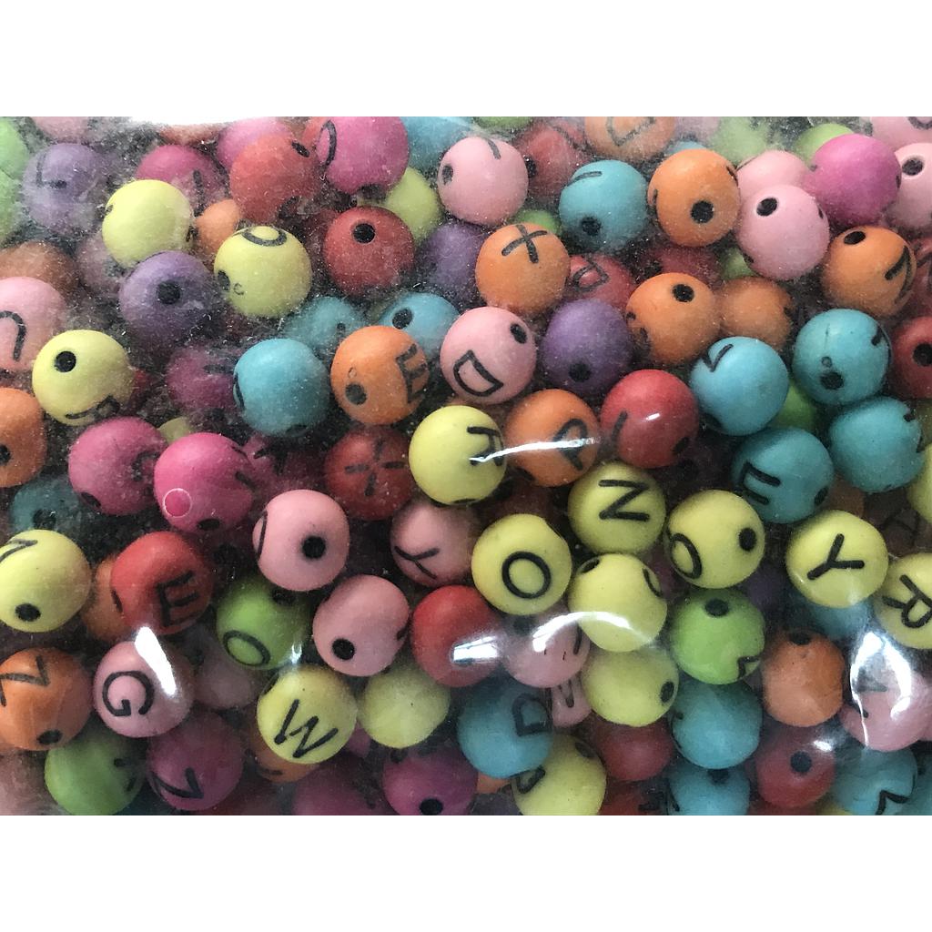 SEPARADORES ACRILICOS LETRAS MULTICOLOR Y NEGRO 8MM PAQUETE 500GRS