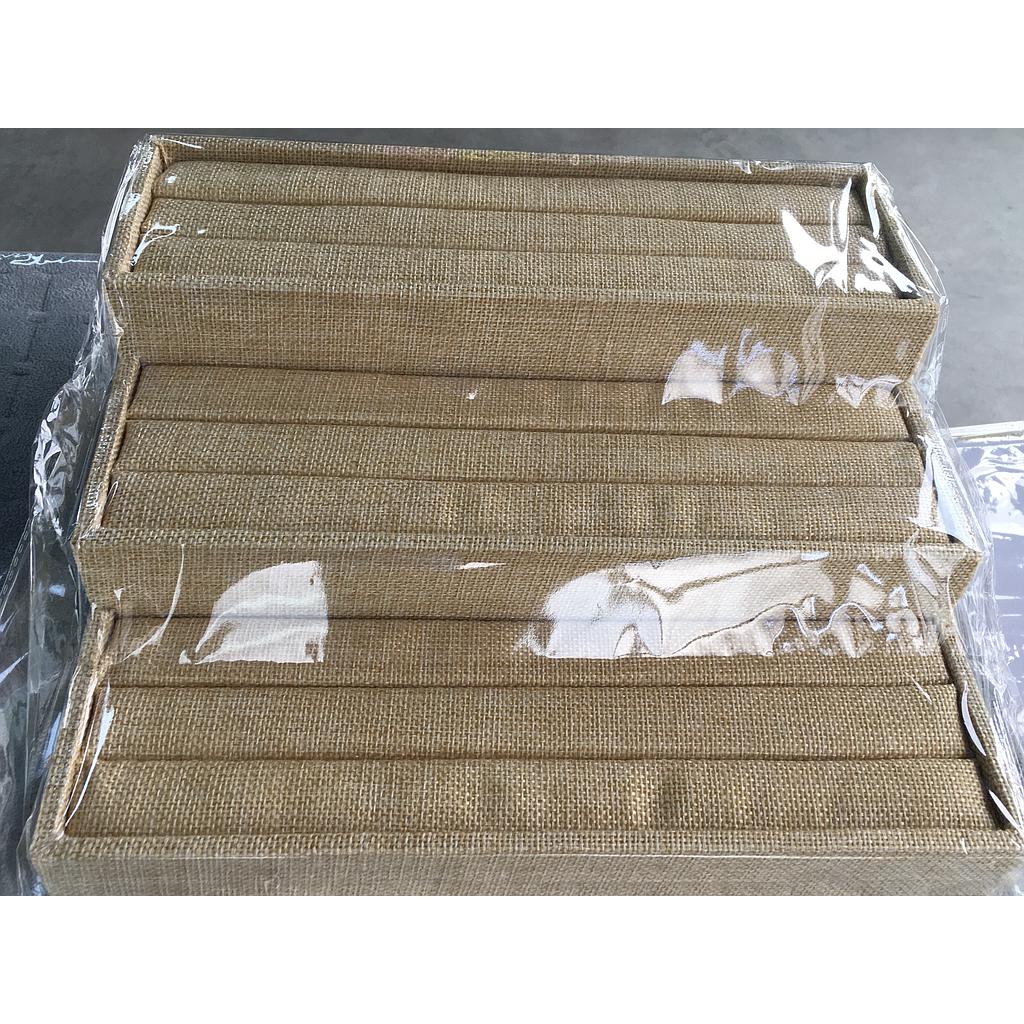 EXHIBIDOR DE ANILLOS 3 NIVELES