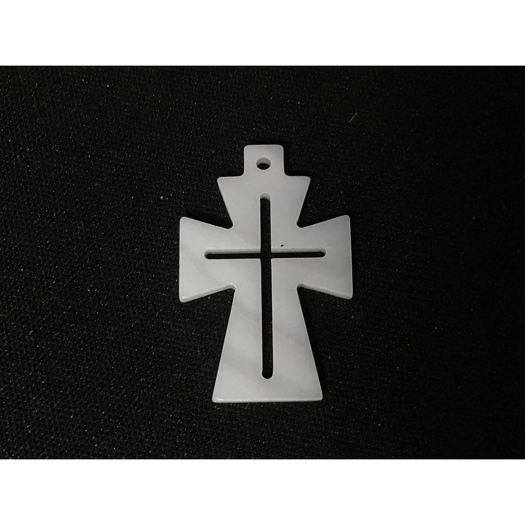 CRUZ CONCHA NACAR 17X26MM
