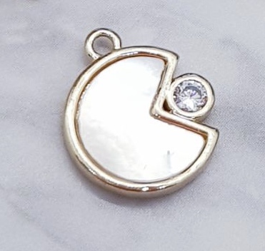 DIJE PAC MAN CONCHA Y ELECTROENCHAPADO