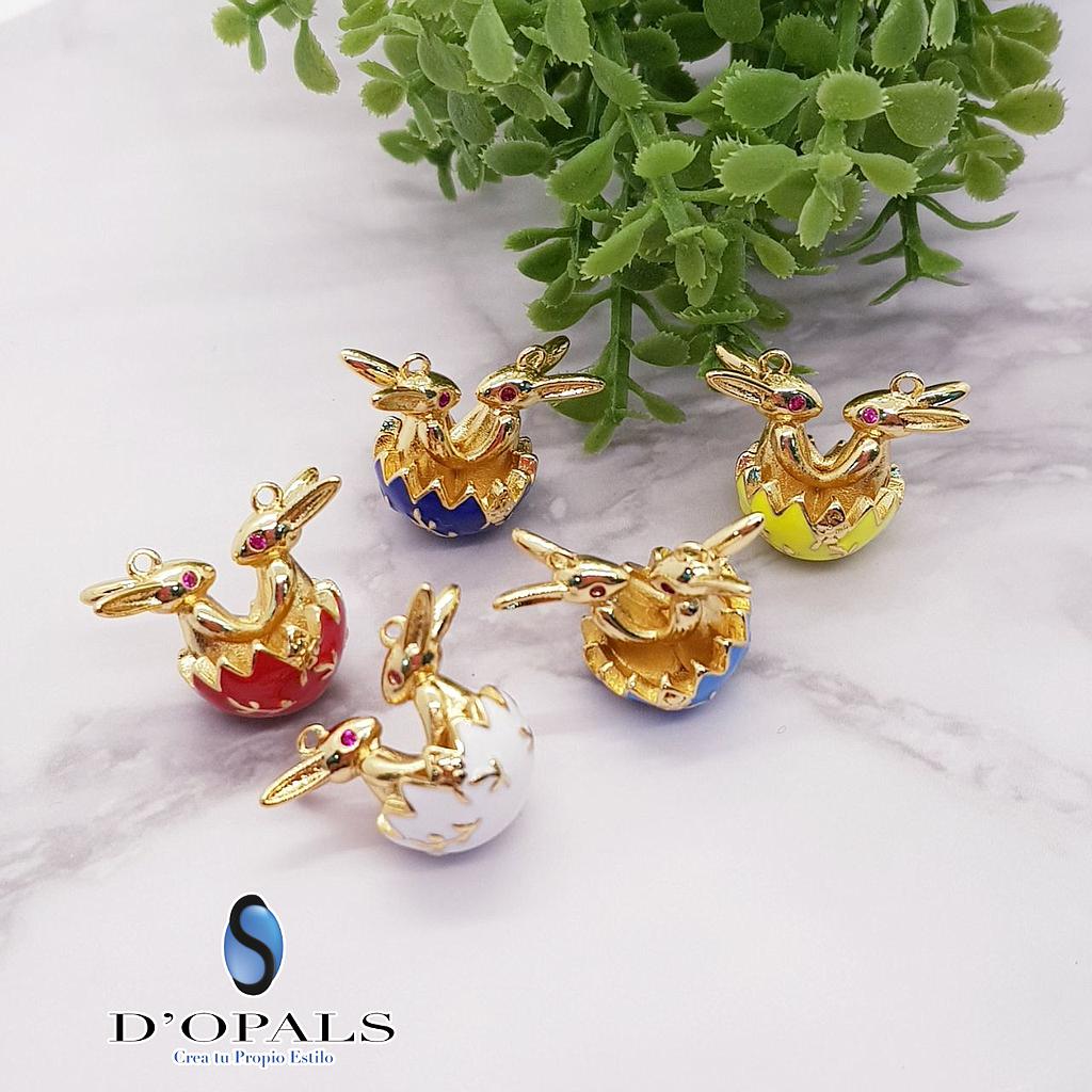 DIJE HUEVO CON CONEJOS DE PASCUA MICROCIRCONIA