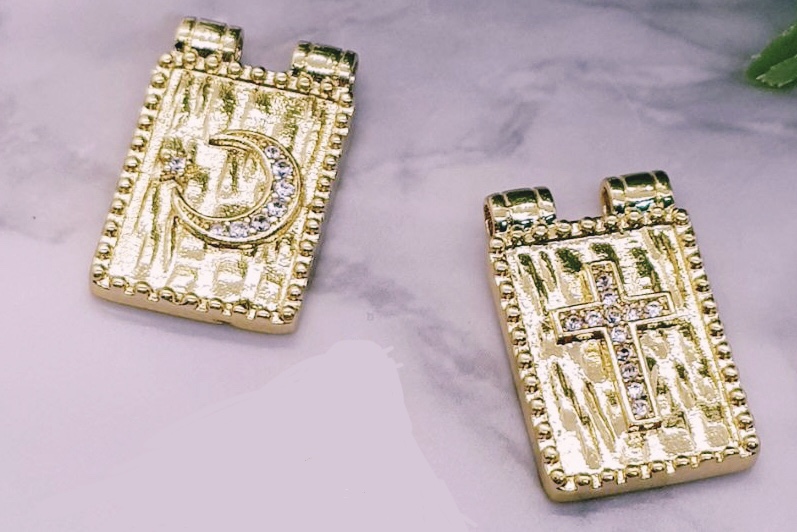 DIJE ESCAPULARIO MICROCIRCONIA