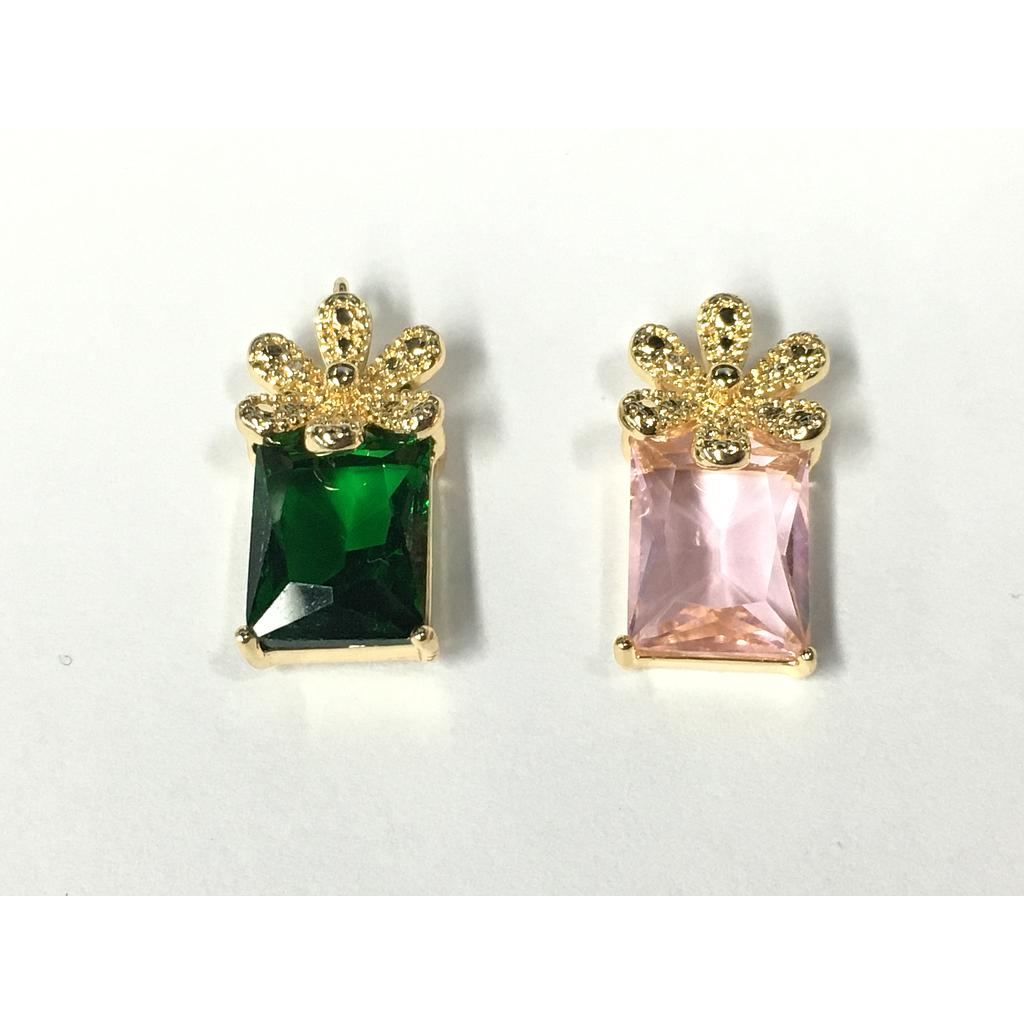 DIJE RECTANGULAR CON FLOR ELECTROENCHAPADO