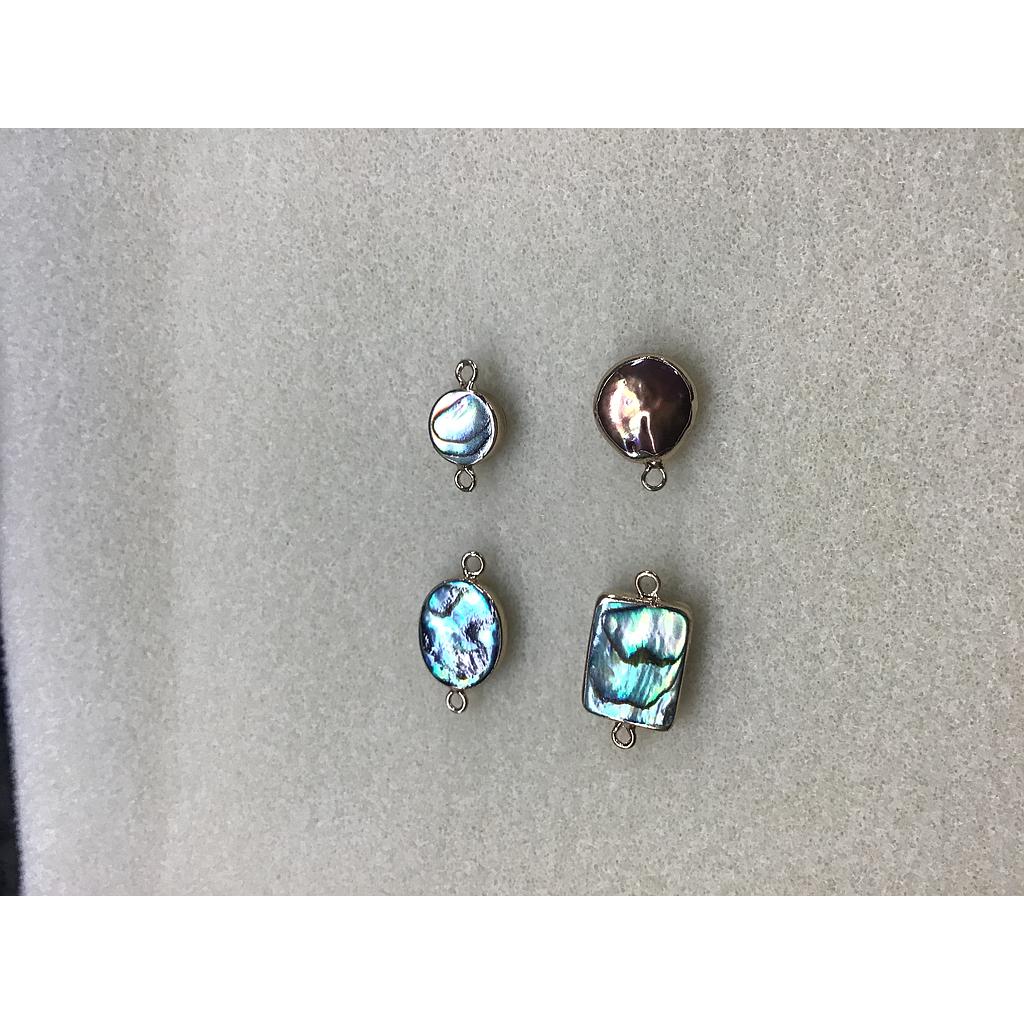 PERLA BARROCA CON ORILLA DORADA