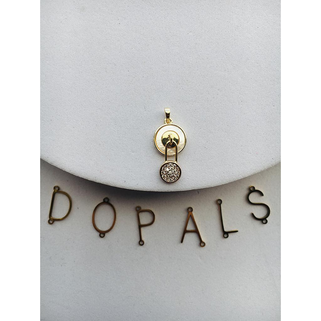 DIJE ZIPER CON CONCHA NACAR DE ELECTROENCHAPADO