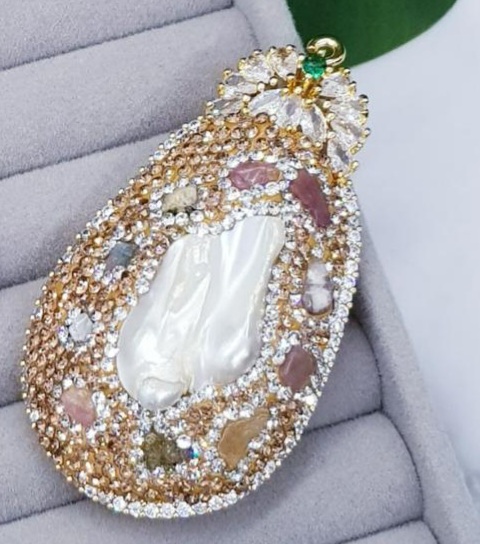 DIJE DE DRUZY CON PERLA BARROCA