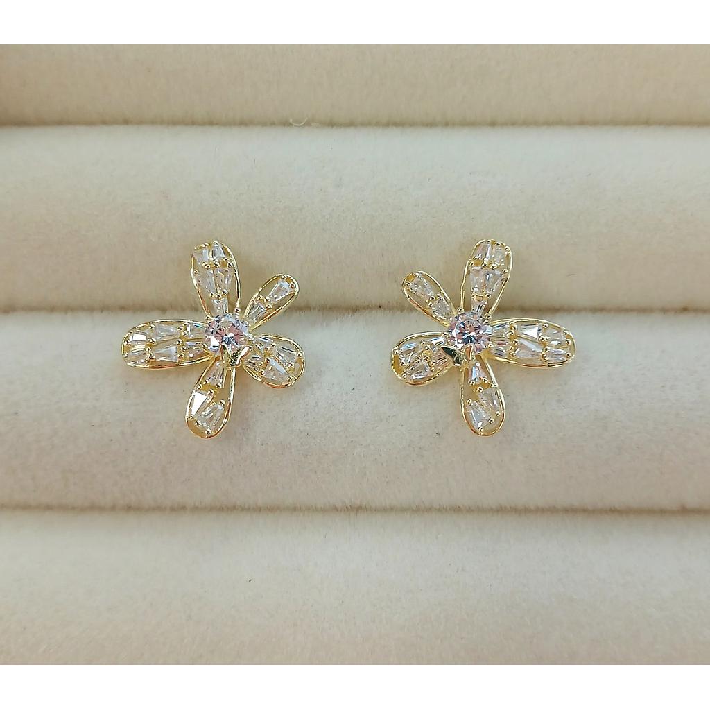 ARETE DE FLOR PLATA 925