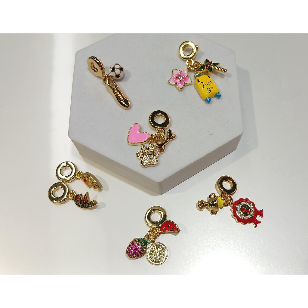 CHARMS VARIOS DE MICROCIRCONIA