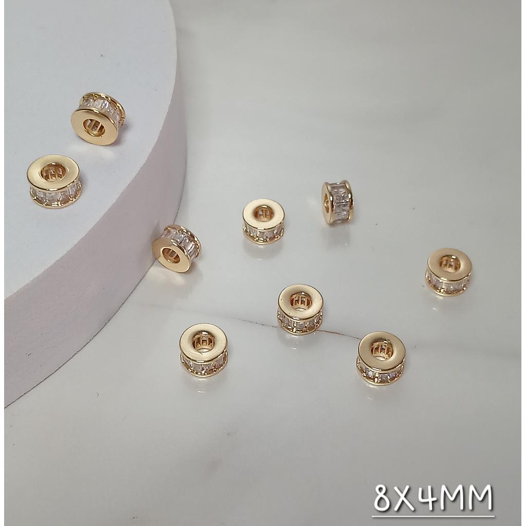 SEPARADOR CON CIRCONES DE ELECTROENCHAPADO 8X4MM