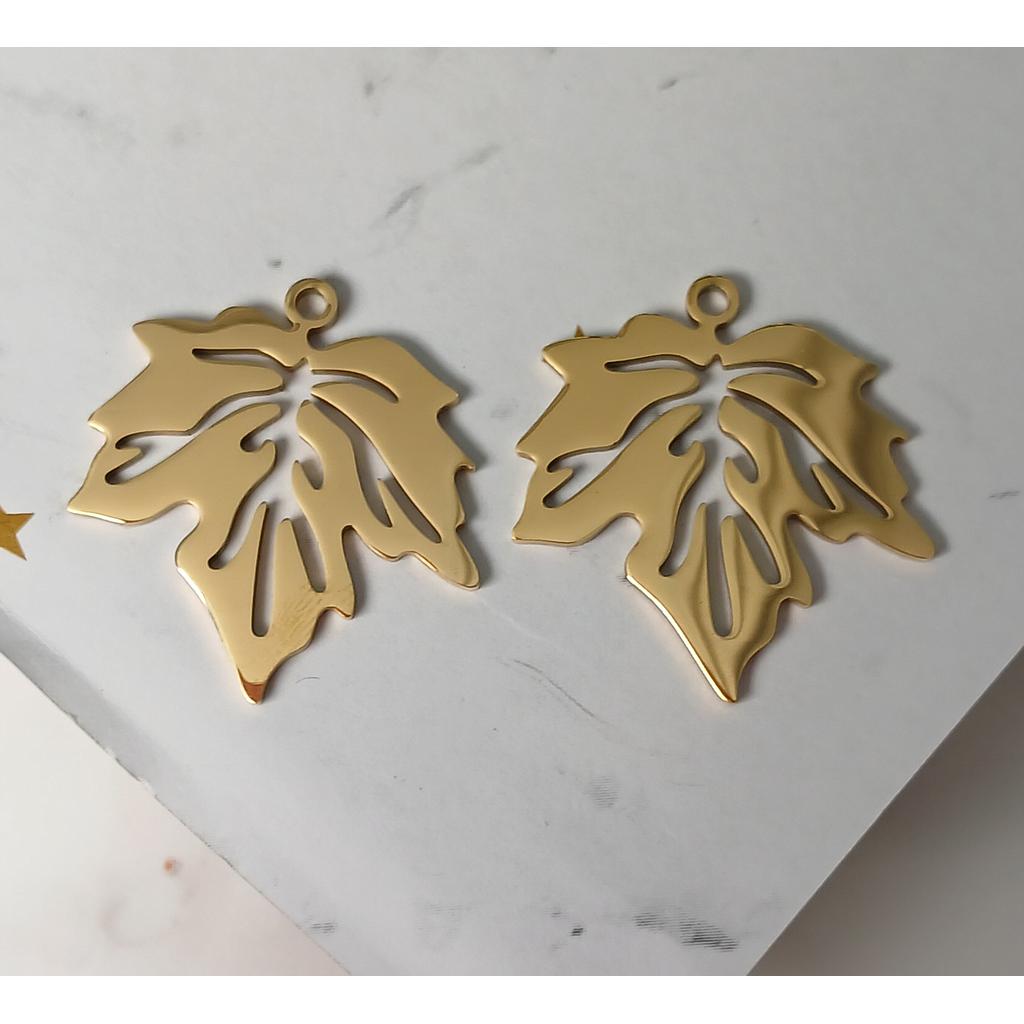 DIJE DE HOJA ACERO INOXIDABLE 30MM