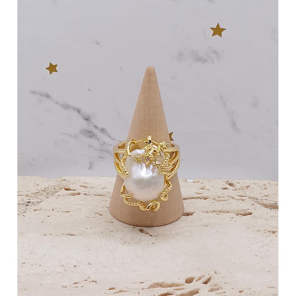 ANILLO AJUSTABLE CON PERLA BARROCA DE MICROCIRCONIA