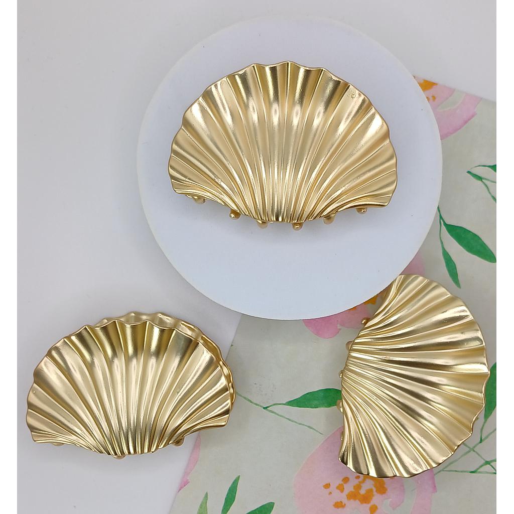 ACCESORIO O GANCHO PARA CABELLO DE CONCHA DE MAR
