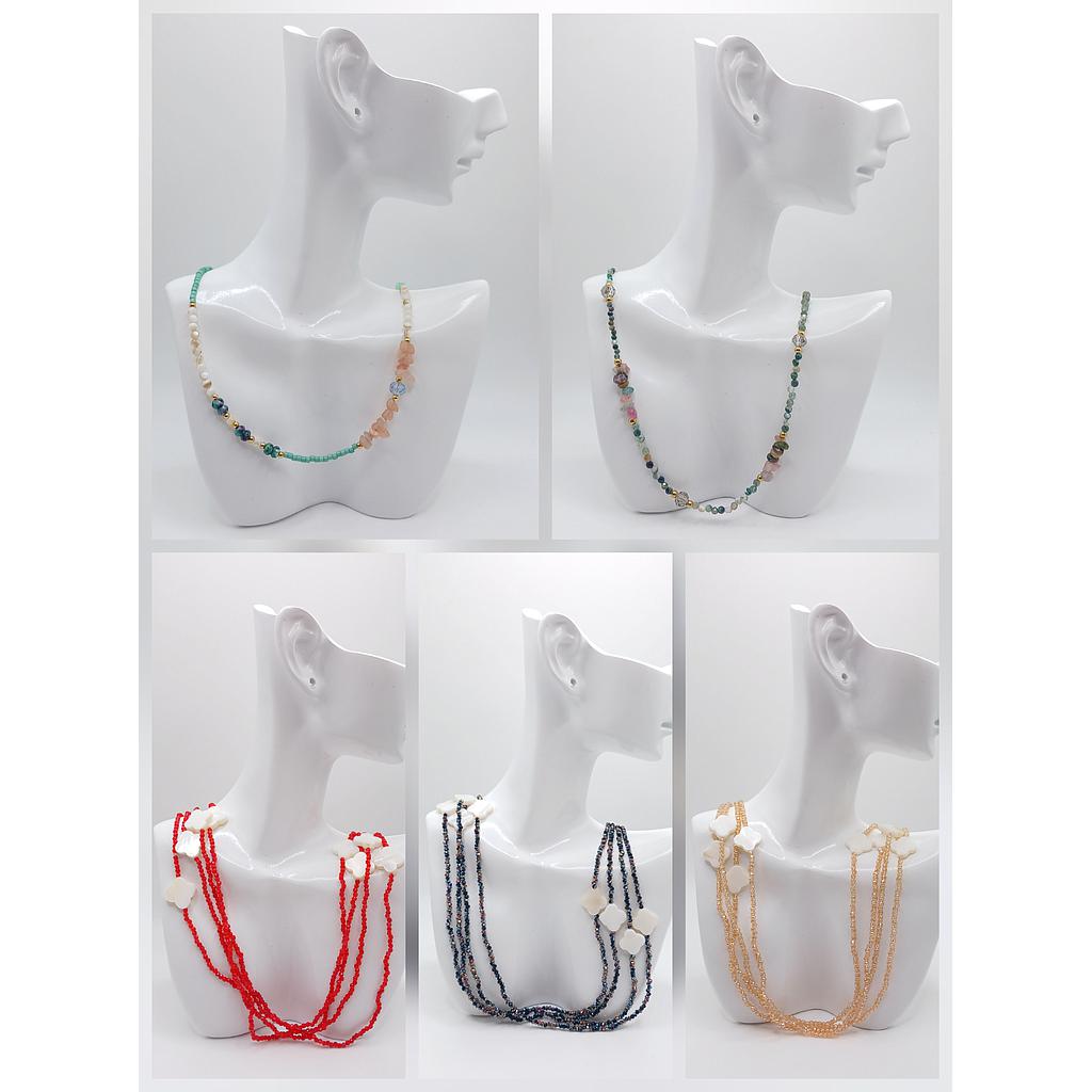 COLLARES TERMINADOS CON PIEDRAS Y CRISTAL